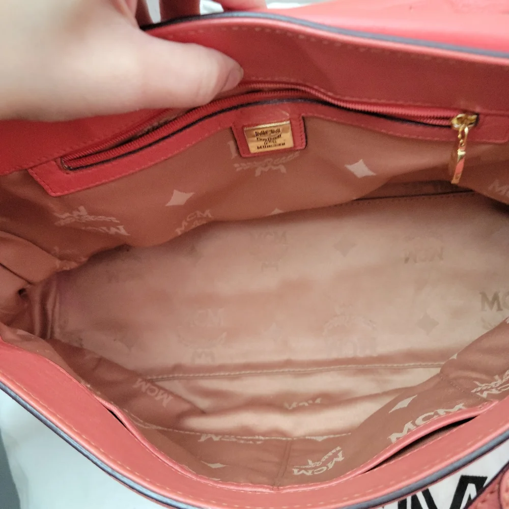 MCM Coral Leather Handbag - Picture 10 of 16